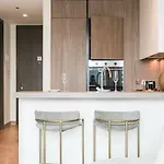Modern Elegance Apartment Jumeirah Living Marina