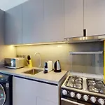 Mag 980 - Cosy Studio With City Views In Meydan