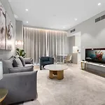 Luxury Living In Dubai Marina - 1Br Extra Large