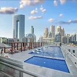 Lavish 3Br Retreat With Lovely Marina & Sea Views