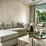 Luxe Apt With Pool View - Lush Greenery I Beach Access