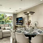 Luxe Apt With Pool View - Lush Greenery I Beach Access