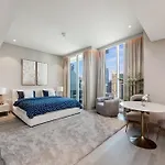 Great Apartments At Marina Star With City View
