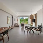 Rixos The Palm Hotel & Suites