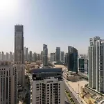 Luxe Apartments Near Dubai Mall Burj Khalifa Pool Gym Parking