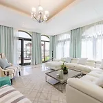 Charming 6Br Villa With Private Pool On Palm Jumeirah