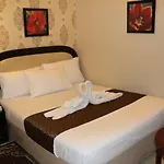 Grand Sina Hotel