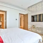 Dhh- Luxurious 1 Bed 4Th Floor Quartz Residence City Walk B1