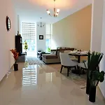 Luton Vacation Homes - Continental, Dubai Marina