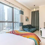 Dhh - Cozy And Bright Studio, Bay Central West Tower