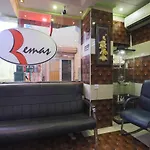 Oyo 335 Remas Hotel Llc