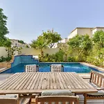 Medlock Villas