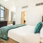Staycae Holiday Homes - Capital Bay