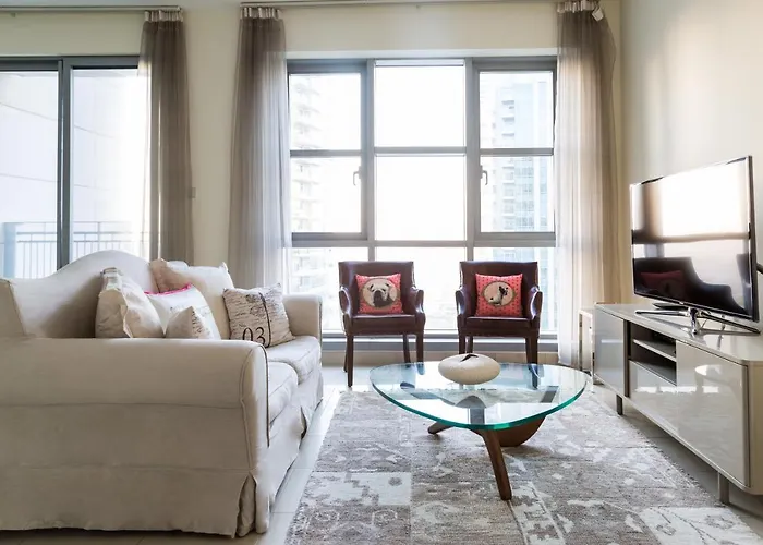 Higuests - Luxury Apt With Balcony, Steps From Burj Khalifa
