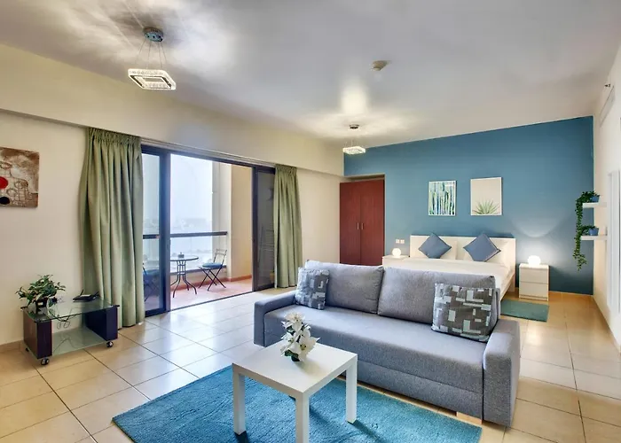 Spacious Sea View Studio At The Beach Jbr