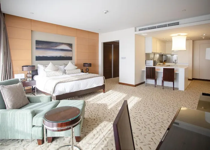 Cozy & Chic The Address Dubai Mall
