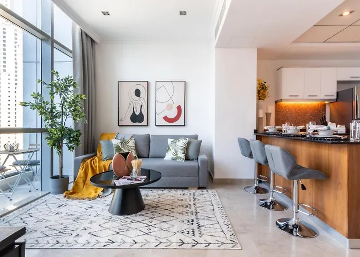 The Smart Concierge - Bay Central