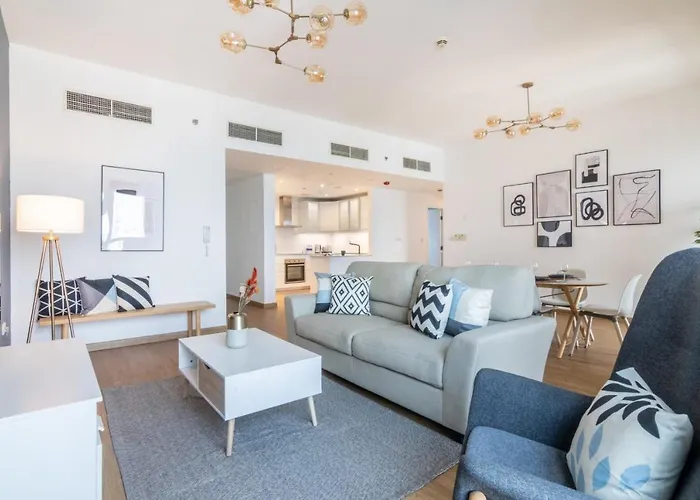 Guestready - Skyline Views