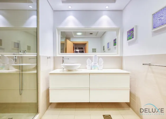 Lively 1 Bedroom At Al Nabat Shoreline 8 Palm Jumeirah By Deluxe Holiday Homes