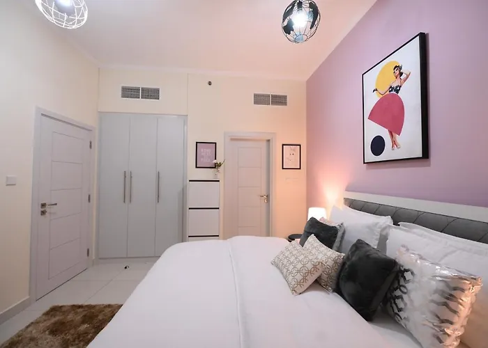 Trinity Holiday Homes - Discover The True Definition Of Luxury At 2Br In Dubai Marina