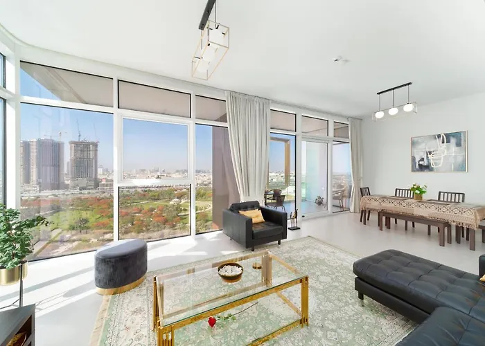 Ultimate Stay - 3 Beds - Scenic Panoramic Views - Right At Metro Station - 5-10Min To Sea, Burj Khalifa, Old Town, Downtown - 15Min From Airport