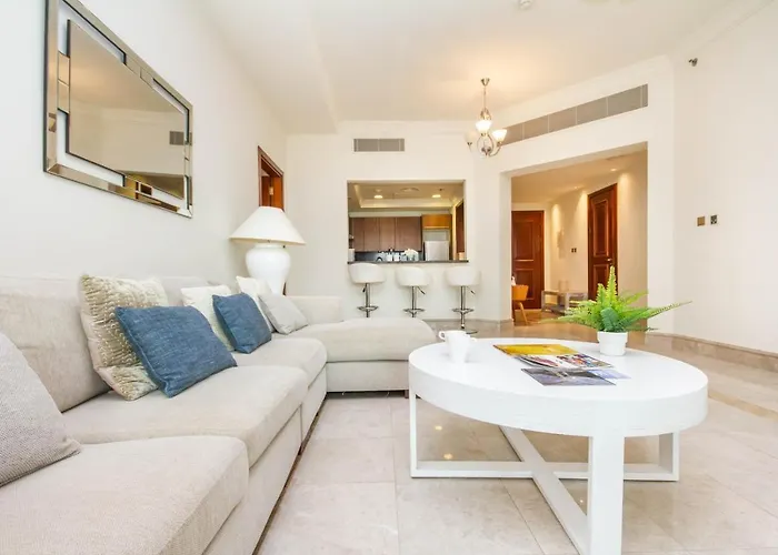 Bespoke Holiday Homes - Palm Jumeirah- 2 Bedroom Beach & Pool Access, South Residence