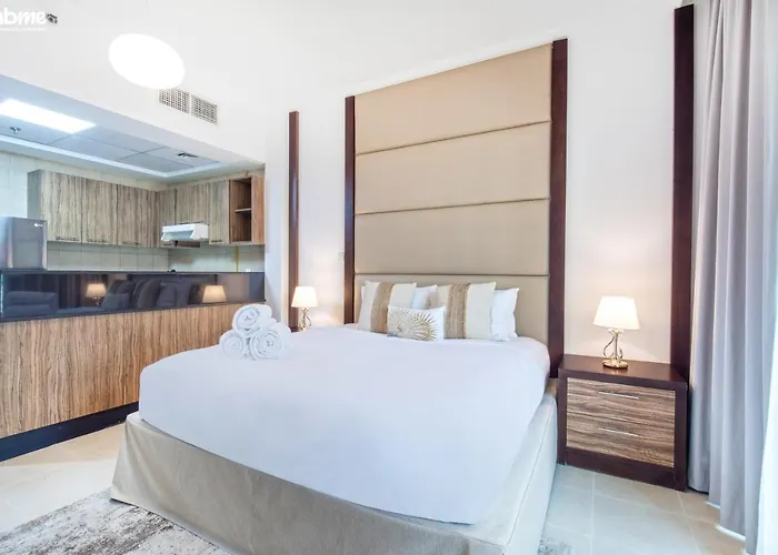 Bnbmehomes - Cosy Downtown Apt W Balcony Near Metro Station -1710