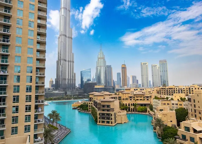 Gorgeous 3-Bed With Burj Khalifa & Dancing Fountain Views