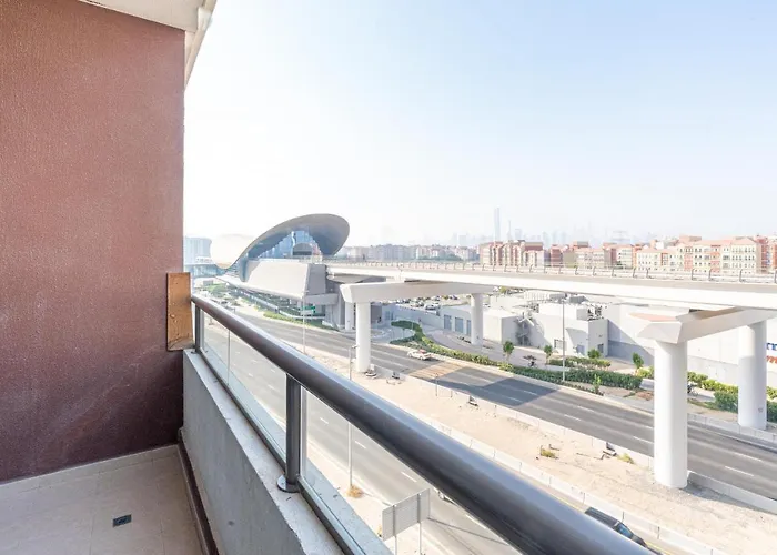 Apt 403, Avenue Residences 1