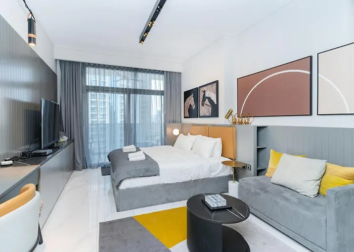 Chic Studio With Balcony 5 Mins Walk To Dubai Mall