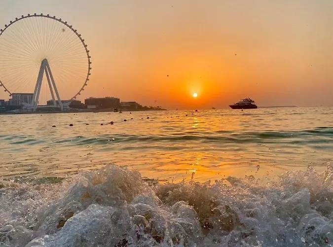 Lunar Cozy Hostel - Jbr