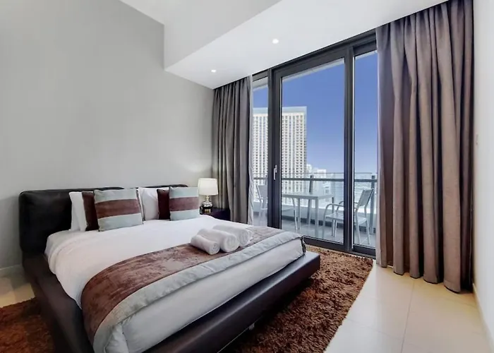 Silverene Tower B, Dubai Marina - Vibrant Two Bedroom