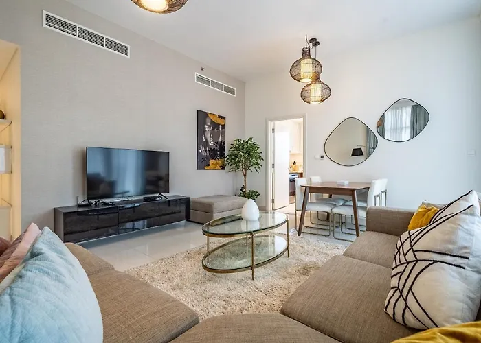 Charming 2Br In Boulevard Crescent - Downtown Dubai