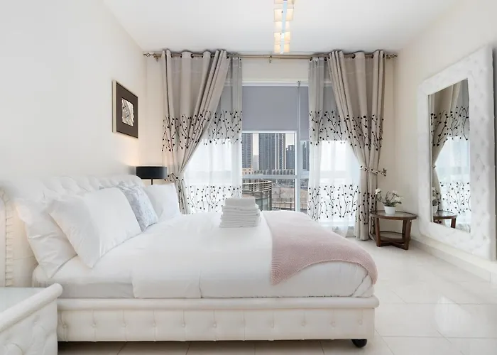 Lux Bnb I Standpoint Tower I Opera View