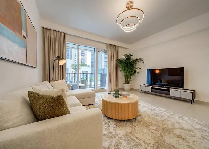Spacious L Brand New L Great Amenities