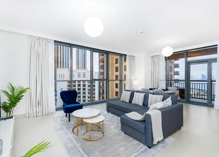 Dubai Creek / Brand New / Amazing Marina, Downtown Skyline And Burj Khalifa Views / 15 Min From Dubai Mall / 6 People