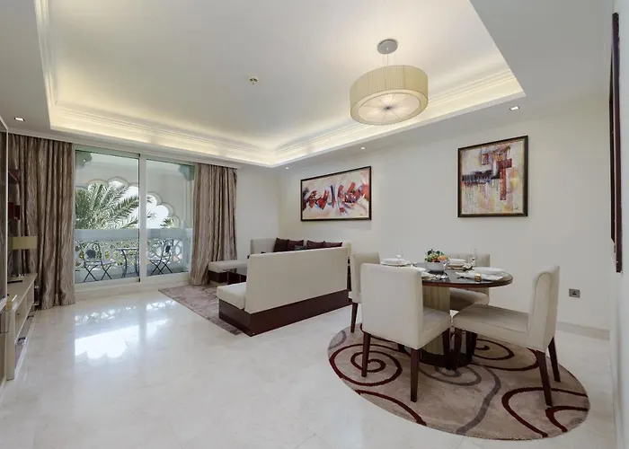 Maison Privee - Grandeur Residence