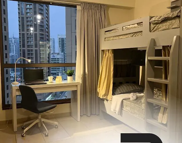 Robin Beach Hostel Jbr
