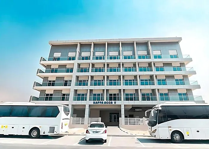 Dubai South Residential District, Al Maktoum Airport