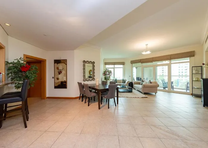 Beautiful 3Br With Beach Access - Palm Jumeirah