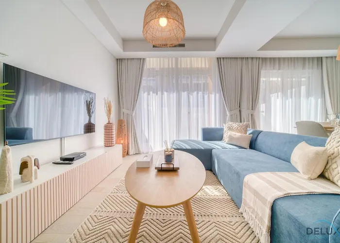 Peaceful 3Br Townhouse At Damac Hills 2, Dubailand By Deluxe Holiday Homes