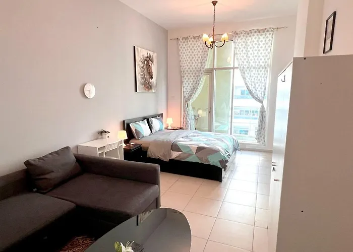Huge Room In Al Barsha 1 Near Mashreq Metro