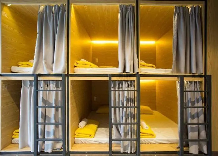 Dubai Capsule Hostel 5Min Walking From Saraf Dg Metro Station