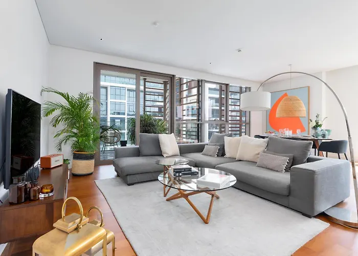 City Walk - 2Br With Terrace - Cityapartmentstay