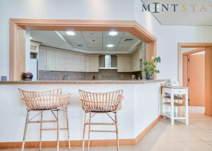 Shoreline 14, Palm Jumeirah - Mint Stay