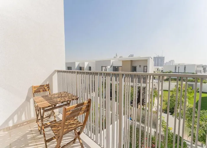 Stylish & Comfy 3 Bed Townhouse In Tilal Al Ghaf