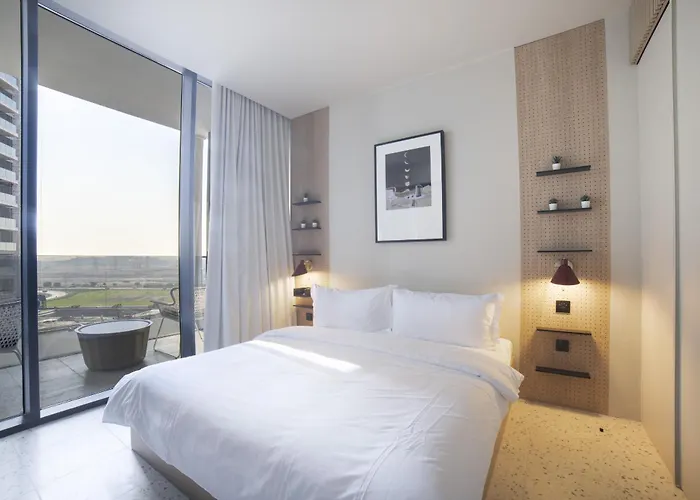 Executive 1 Bedroom At Upside Living, Business Travel Ready