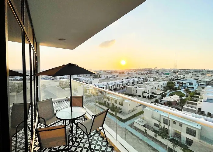 Cozy Apartment With Pool - 10 Mins From Dubai Marina