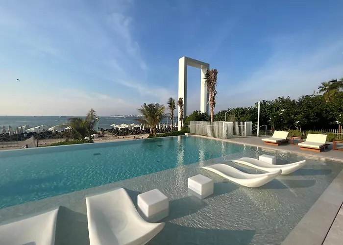 La Vie, Jbr Private Beach, Private Parking And Pool