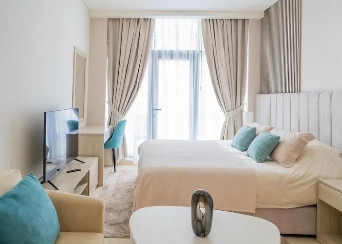 Studio With Pool And Private Beach Access On Palm Jumeirah